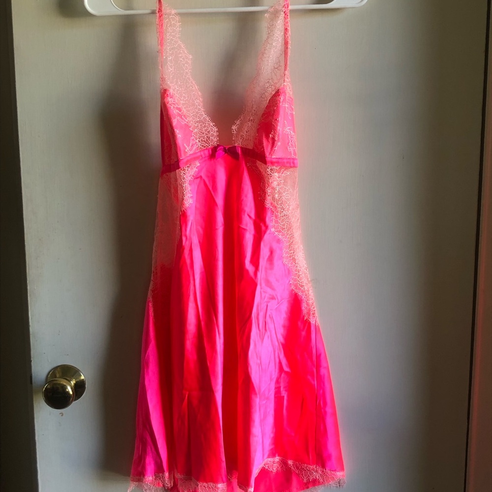 Victoria's Secret Neon Pink Satin & Lace Chemise w/ Coordinating Robe